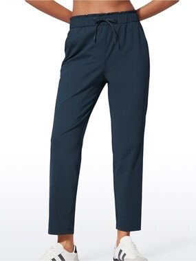 CRZ Yoga Travel Navy Stretch Drawstring High Waisted 7/8 Pants with Pockets